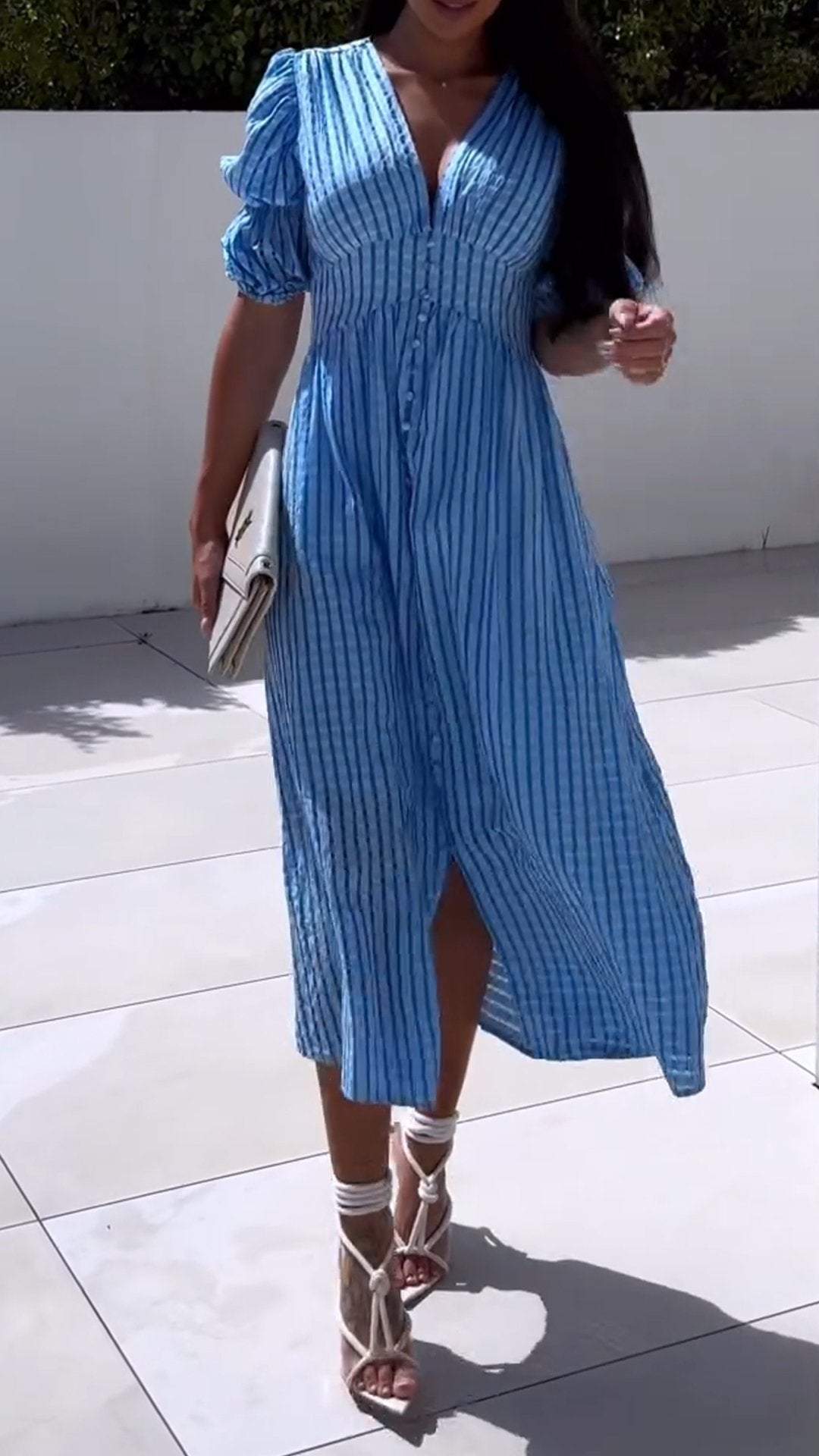 Classic Vintage Dress with a Flattering Fit