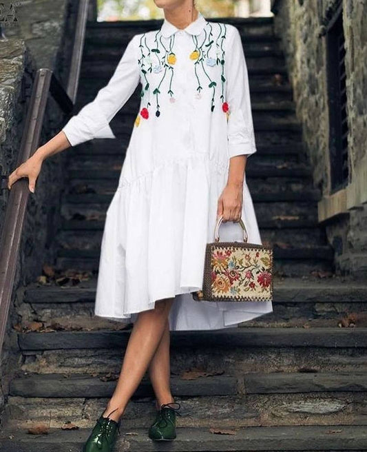 Sophisticated Dress with a Clean Classic Look