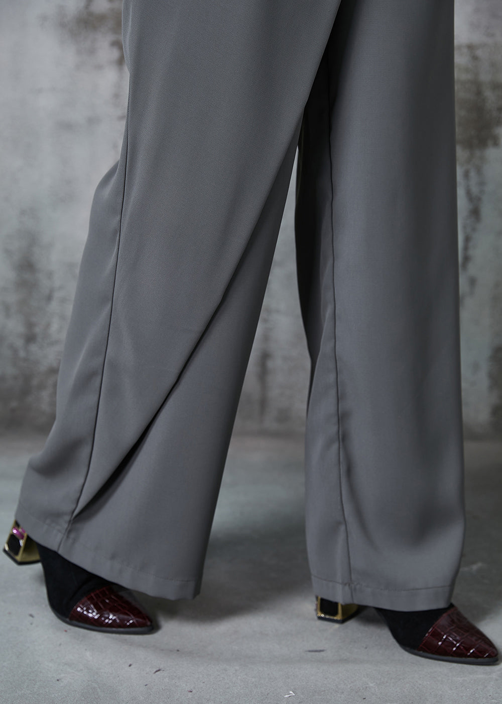 Classic Vintage Pants with a Flattering Fit