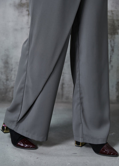 Classic Vintage Pants with a Flattering Fit