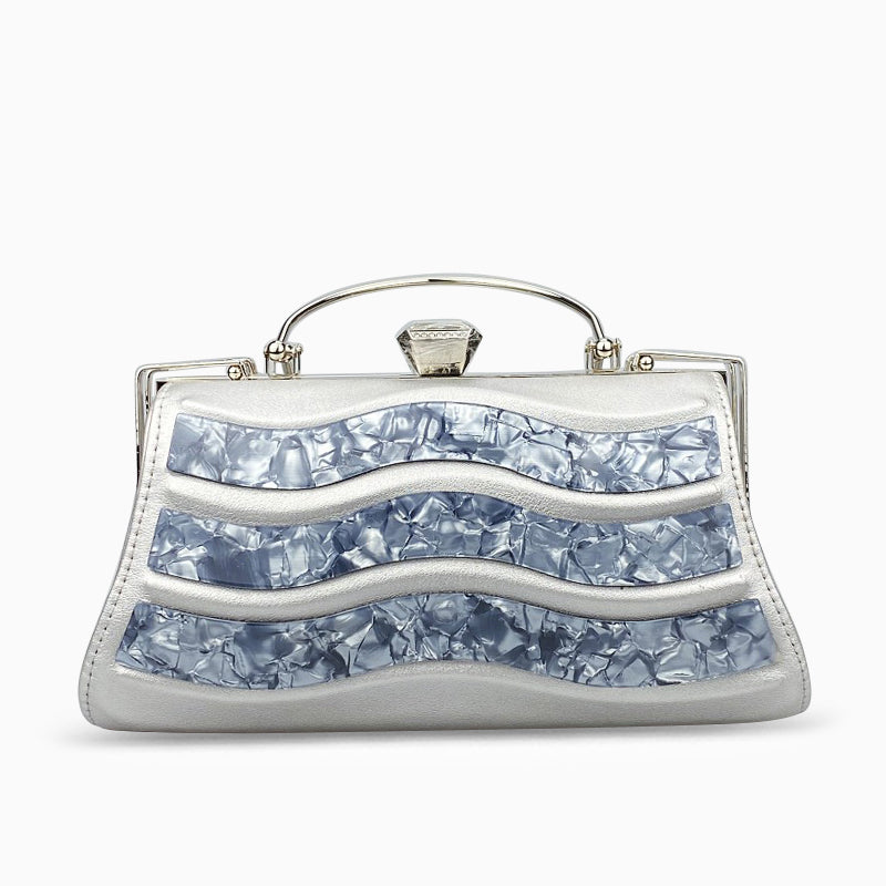 Beautifully Finished Bag in a Timeless Design