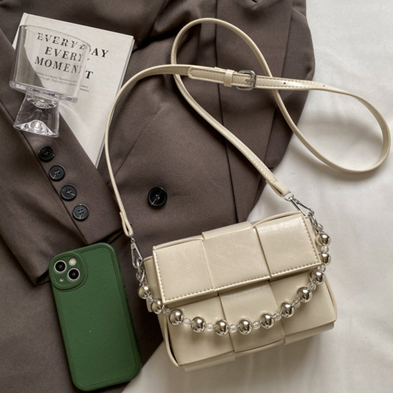 Classic Vintage Bag with a Flattering Fit