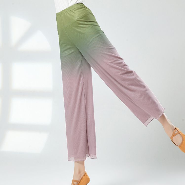 Gracefully Styled Garment for Any Occasion