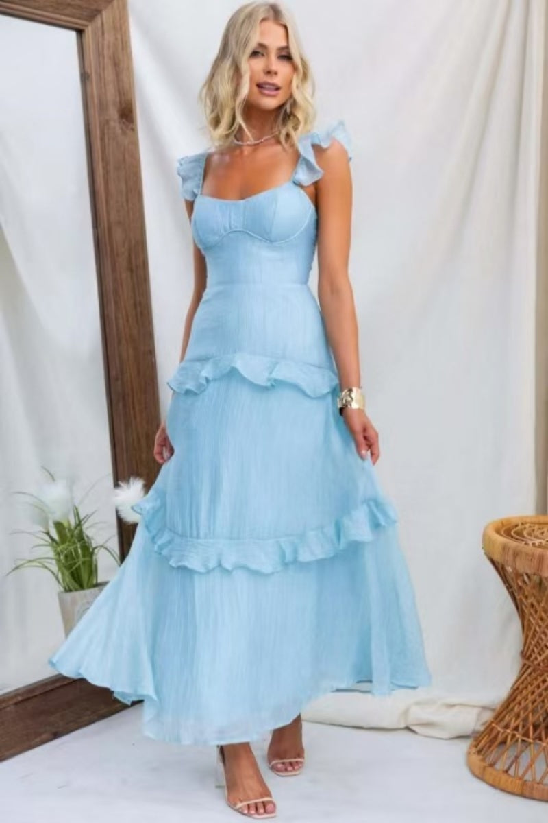 Effortlessly Elegant Dress with a Timeless Design