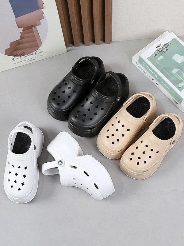 Effortlessly Elegant Sandals with a Timeless Design
