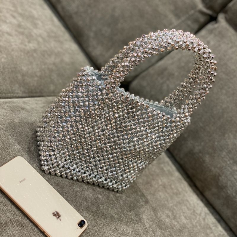 Effortlessly Elegant Bag with a Timeless Design
