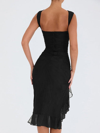 Well Tailored Dress with a Graceful Silhouette