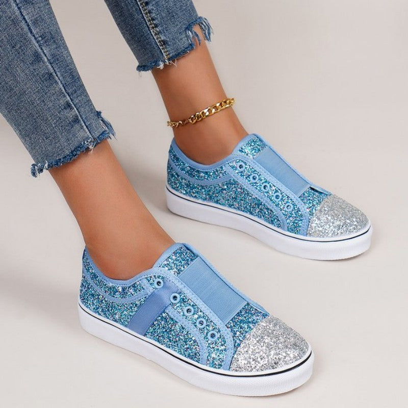 Effortlessly Elegant Shoes with a Timeless Design