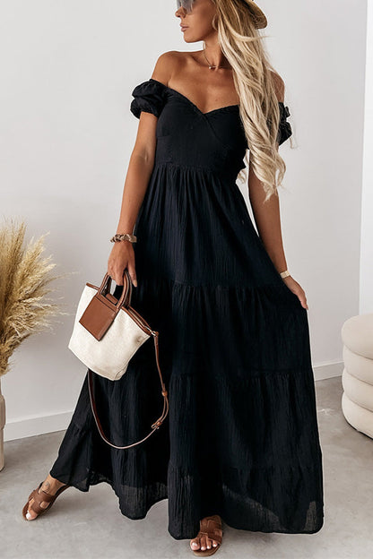 Effortlessly Elegant Dress with a Timeless Design