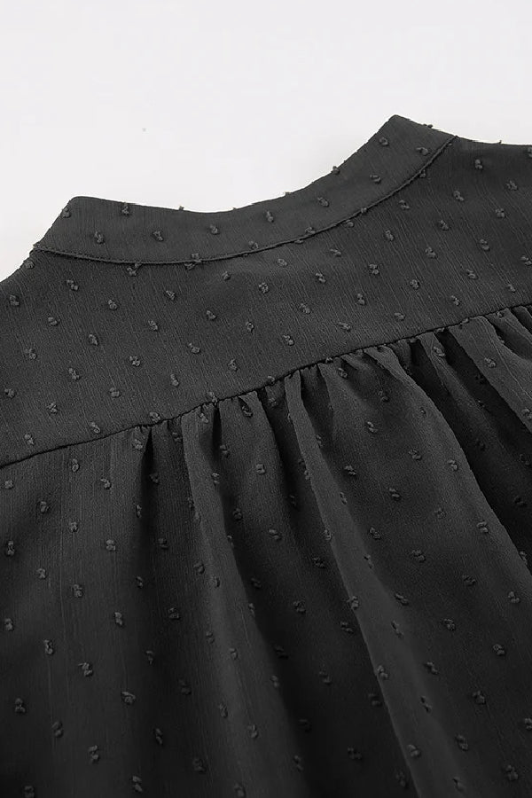 Well Tailored Shirt with a Graceful Silhouette