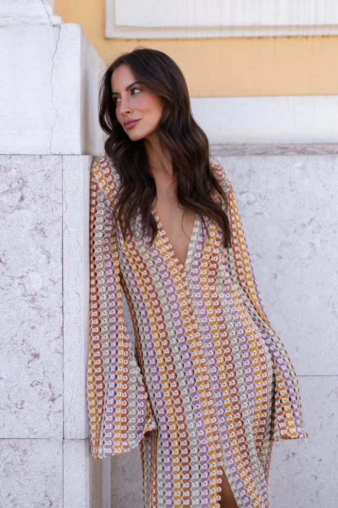 Classic Vintage Dress with a Flattering Fit