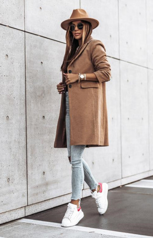 Effortlessly Elegant Coat with a Timeless Design