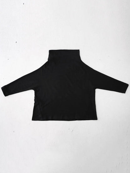 Gracefully Styled T-Shirt for Any Occasion