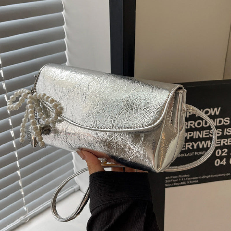 Gracefully Styled Bag for Any Occasion