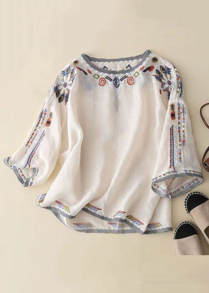 Effortlessly Elegant Shirt with a Timeless Design