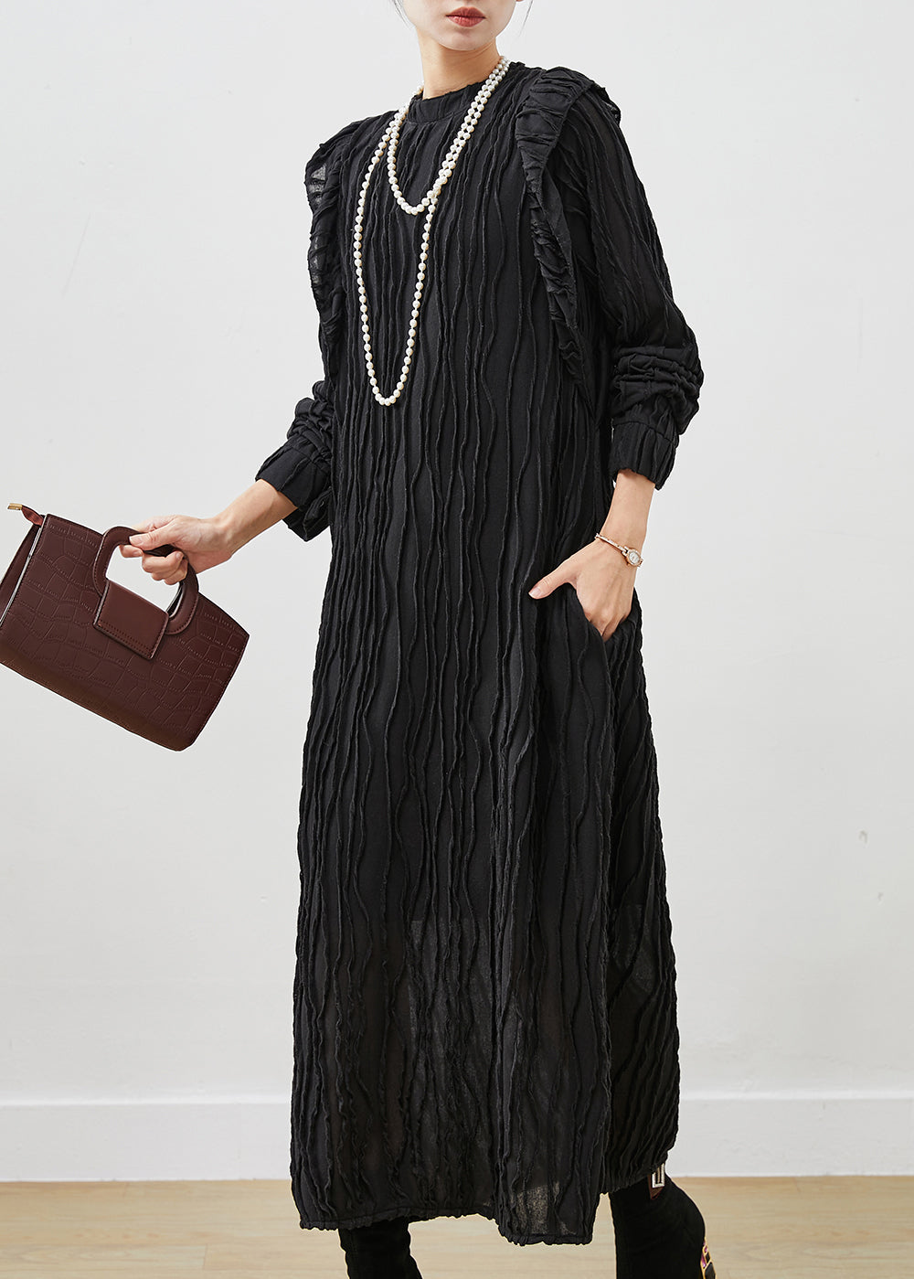Beautifully Crafted Dress in a Classic Style