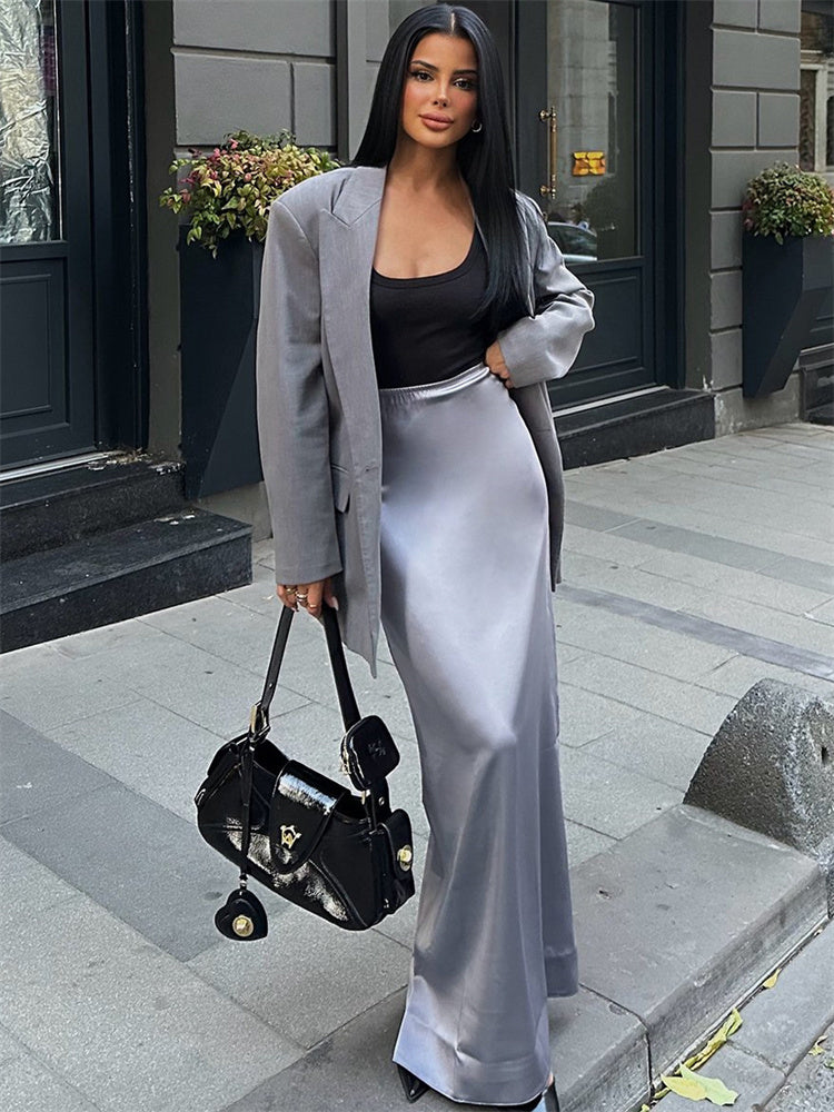 Well Tailored Garment with a Graceful Silhouette