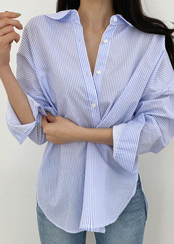 Classic Vintage Shirt with a Flattering Fit