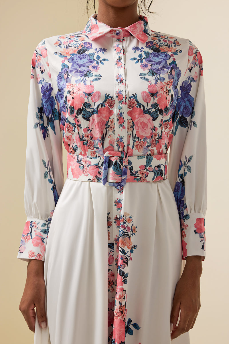 Well Tailored Dress with a Graceful Silhouette