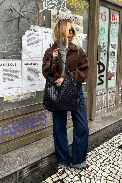 Effortlessly Elegant Jacket with a Timeless Design