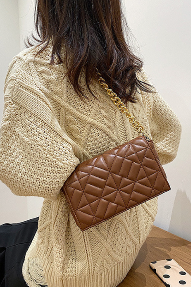 Effortlessly Elegant Bag with a Timeless Design