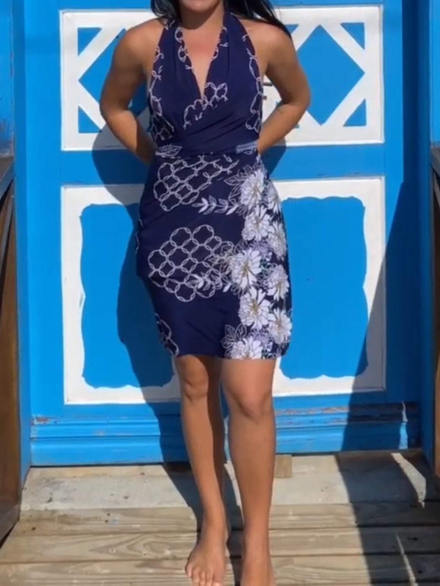 Beautifully Finished Dress in a Timeless Design
