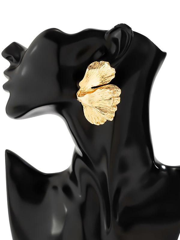 Gracefully Styled Garment for Any Occasion