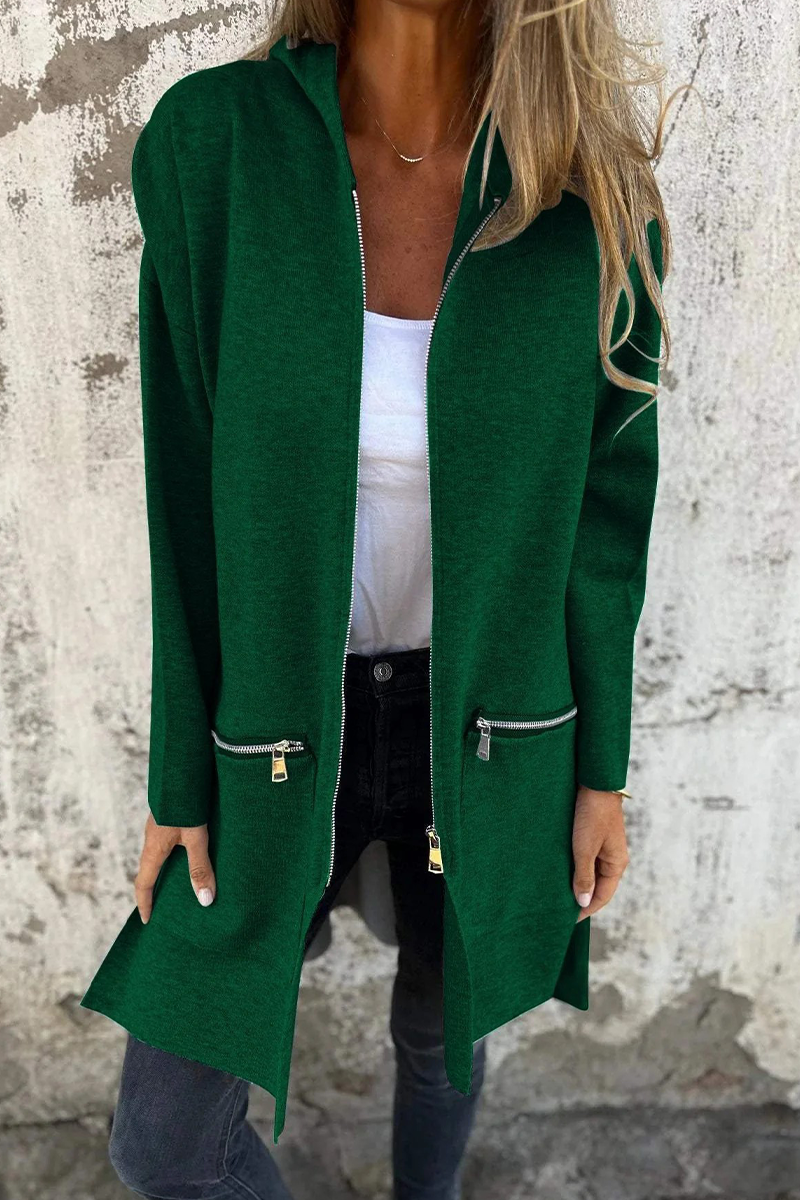 Effortlessly Elegant Garment with a Timeless Design