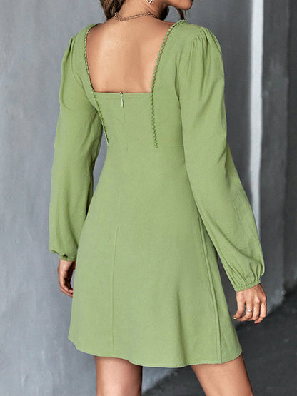 Effortlessly Elegant Dress with a Timeless Design
