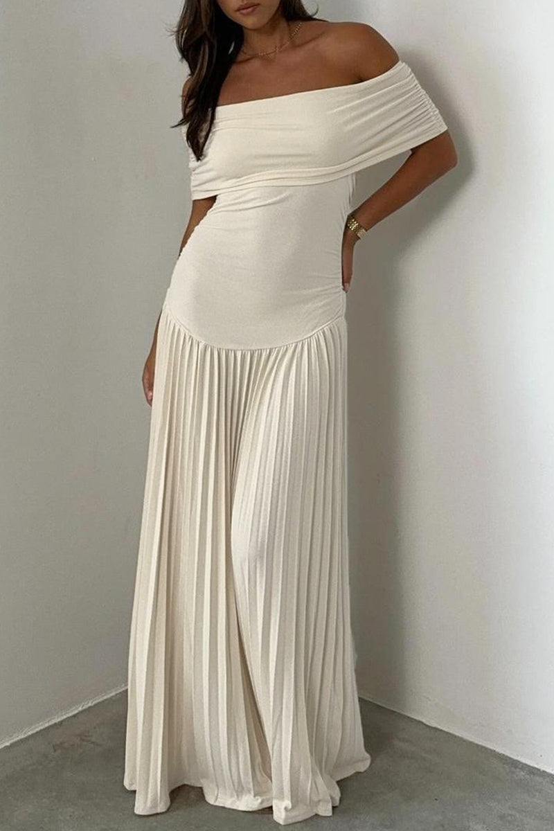 Effortlessly Elegant Dress with a Timeless Design