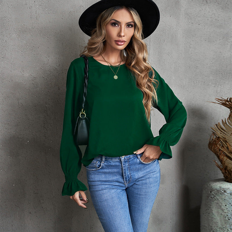 Effortlessly Elegant Pullover with a Timeless Design