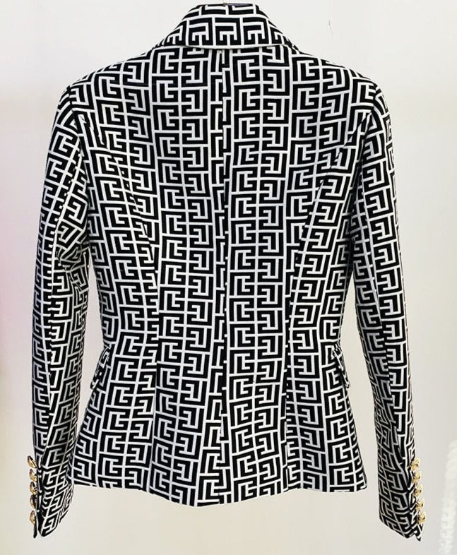 Polished Garment with an Effortless Classic Look