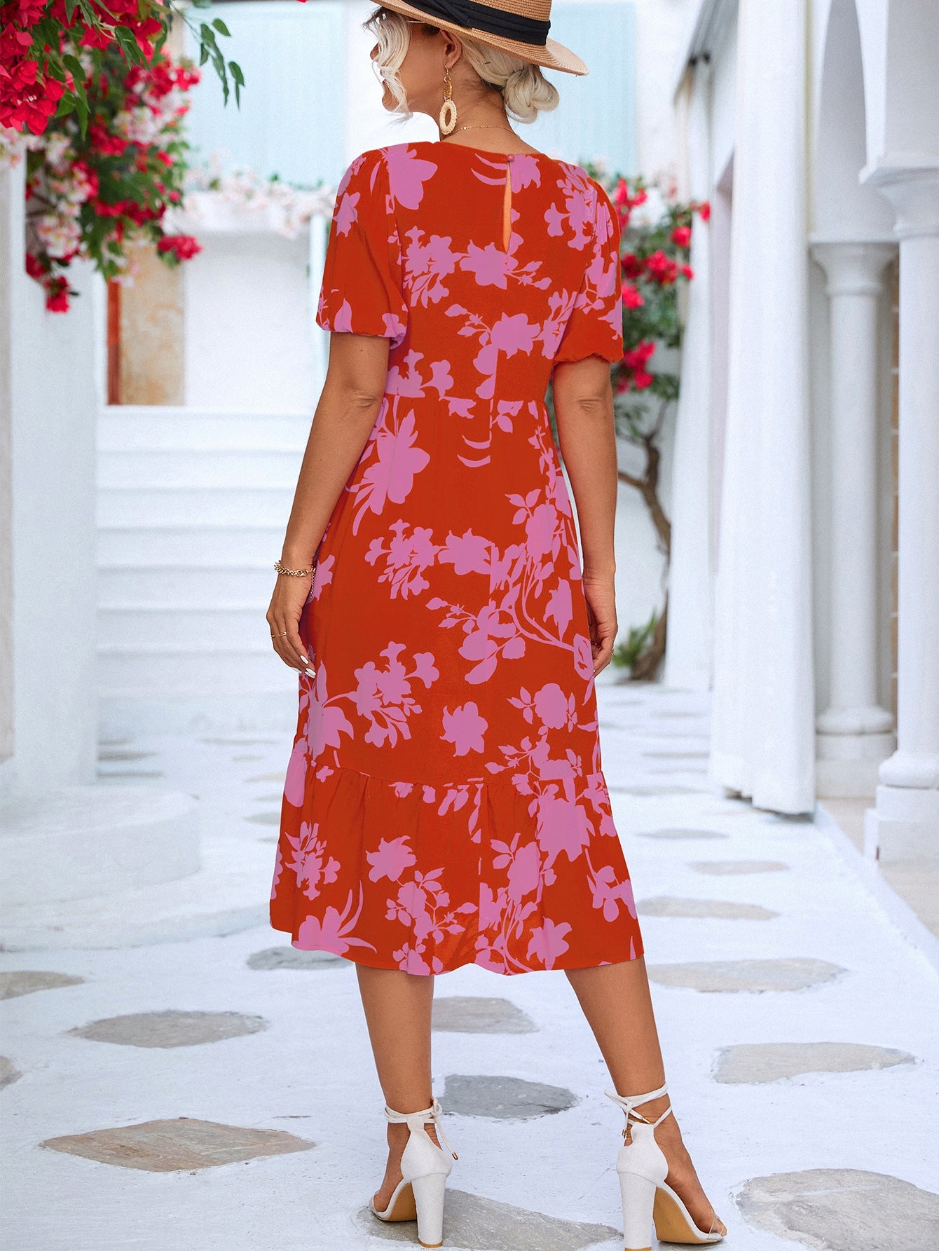 Sophisticated Dress with a Clean Classic Look