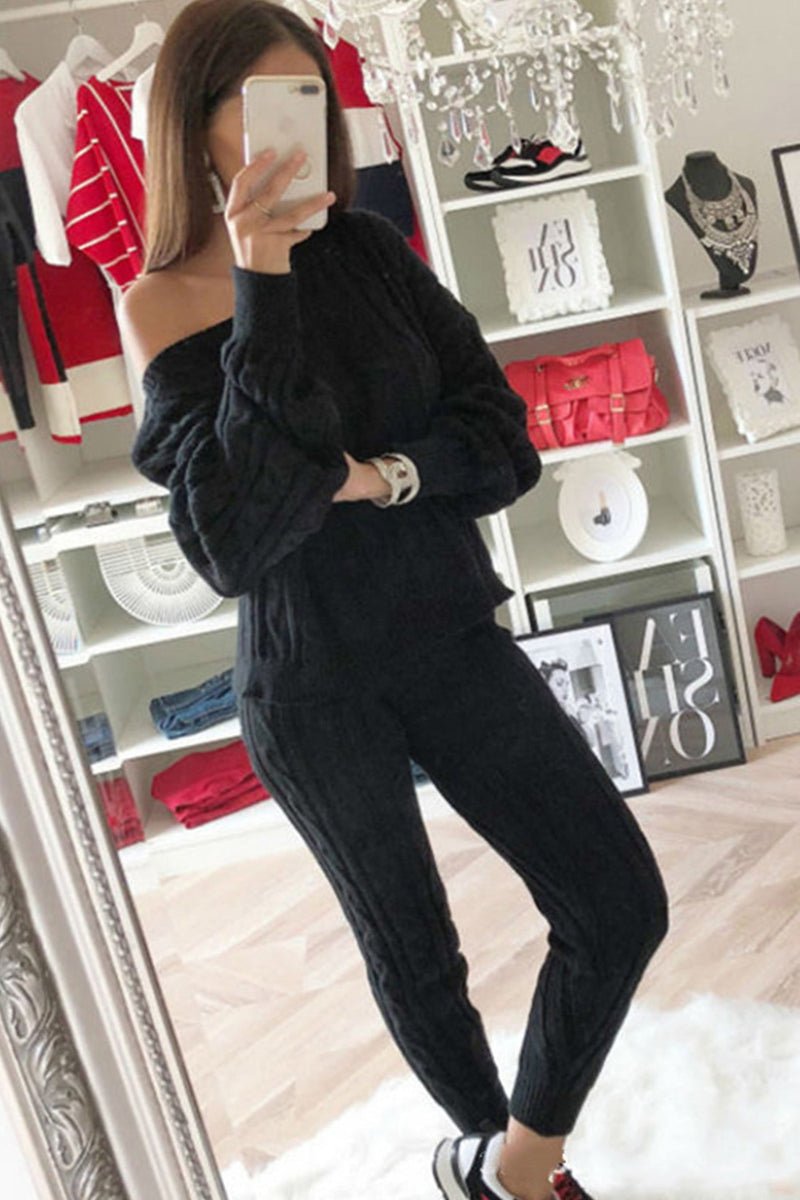 Elegantly Styled Pants for Everyday Wear