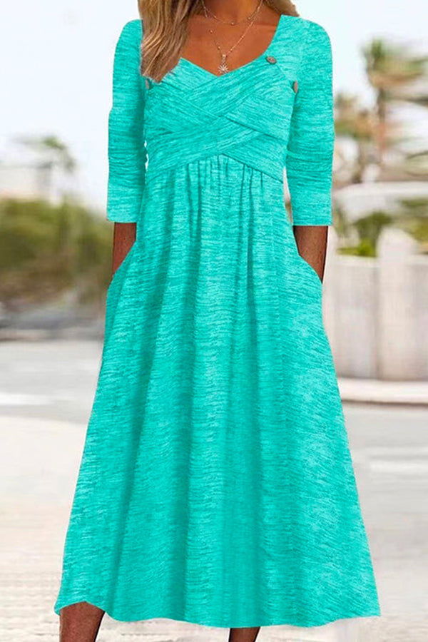 Effortlessly Elegant Dress with a Timeless Design