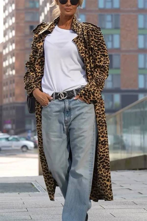 Classic Vintage & Enduringly Stylish Coat