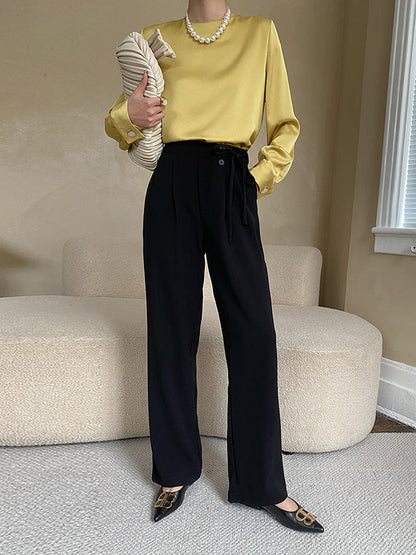 Beautifully Crafted Blouse in a Classic Style
