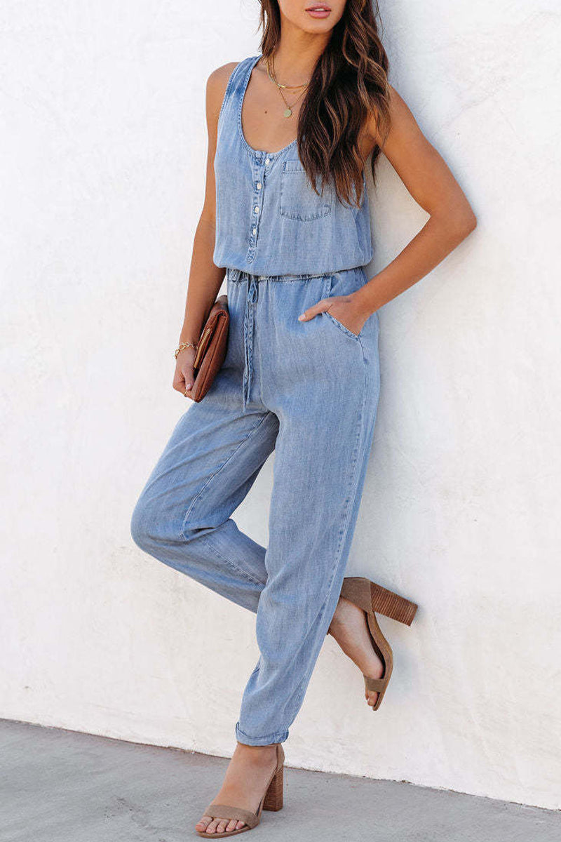Effortlessly Elegant Garment with a Timeless Design