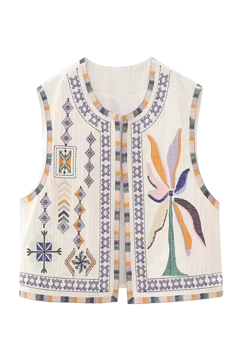 Beautifully Finished Coat in a Timeless Design