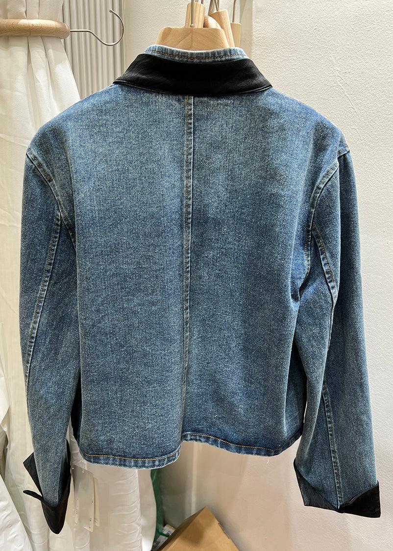 Classic Vintage Coat with a Flattering Fit