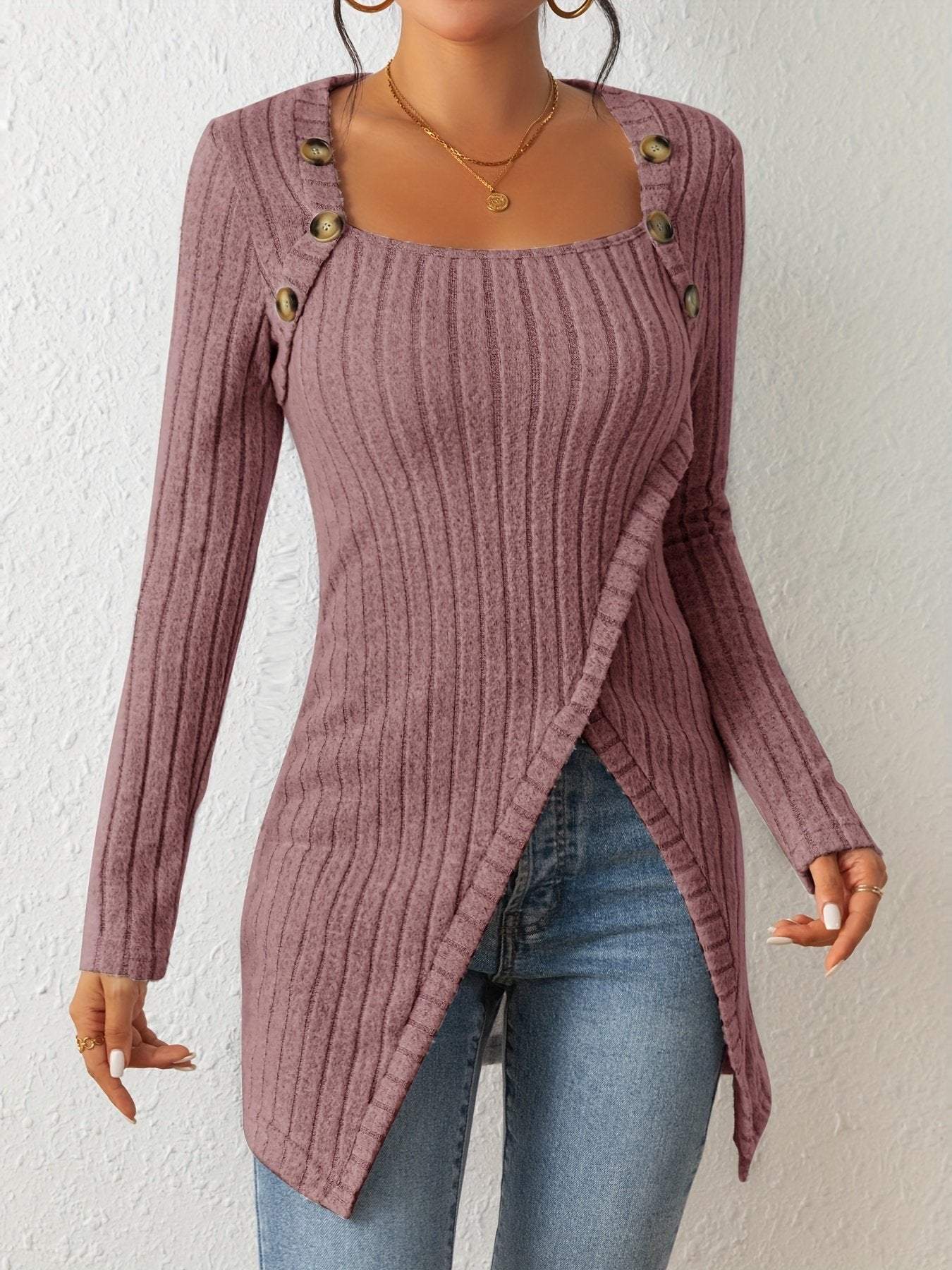 Effortlessly Elegant Top with a Timeless Design