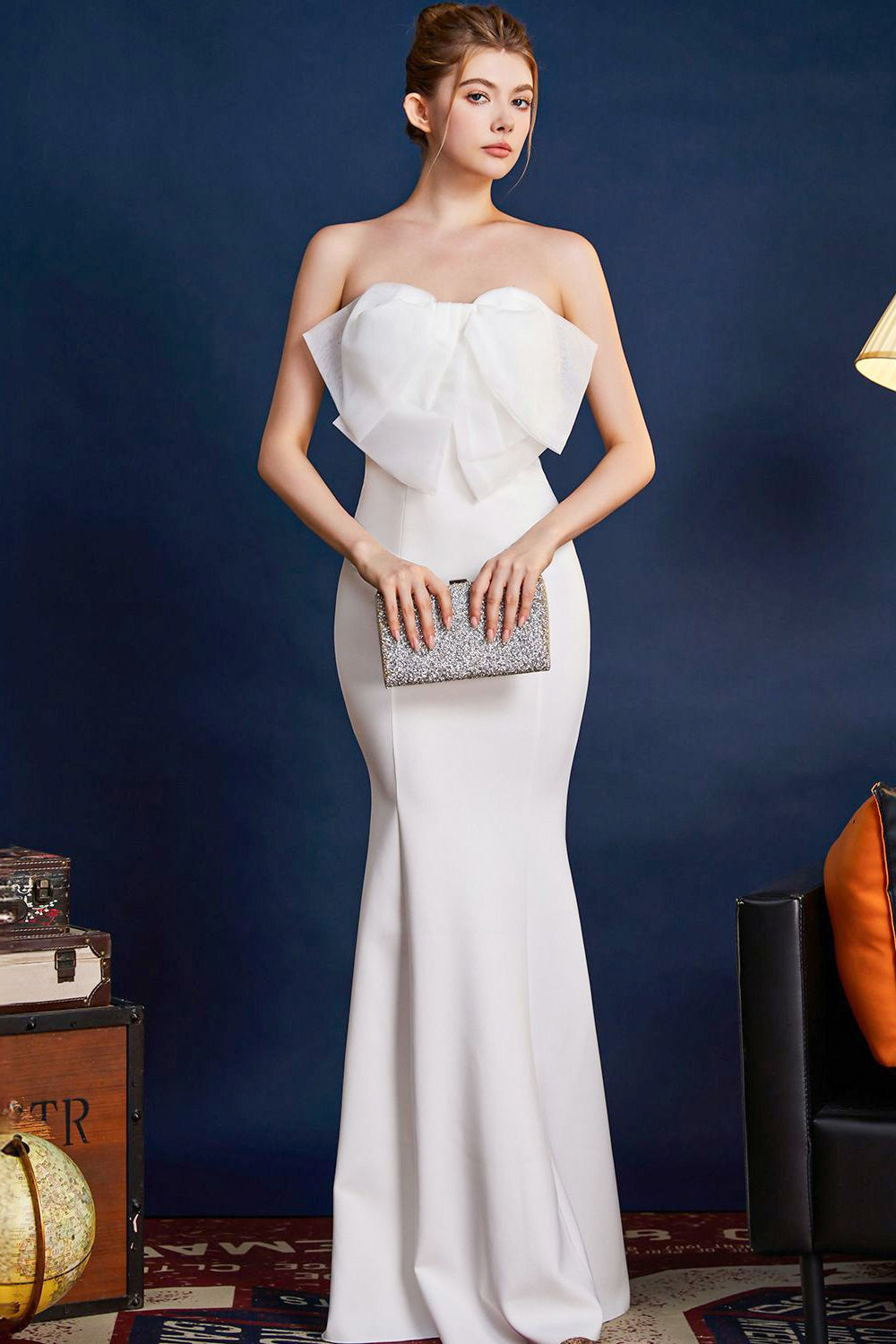 Sophisticated Dress with a Clean Classic Look