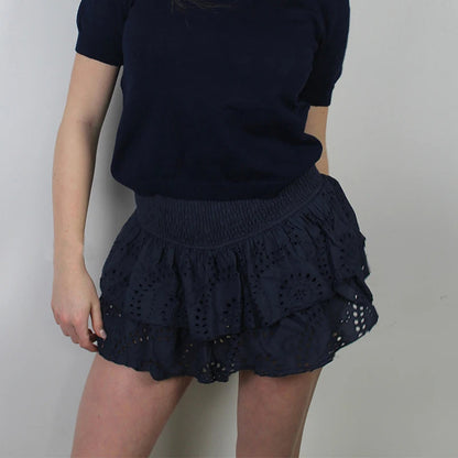Effortlessly Elegant Garment with a Timeless Design