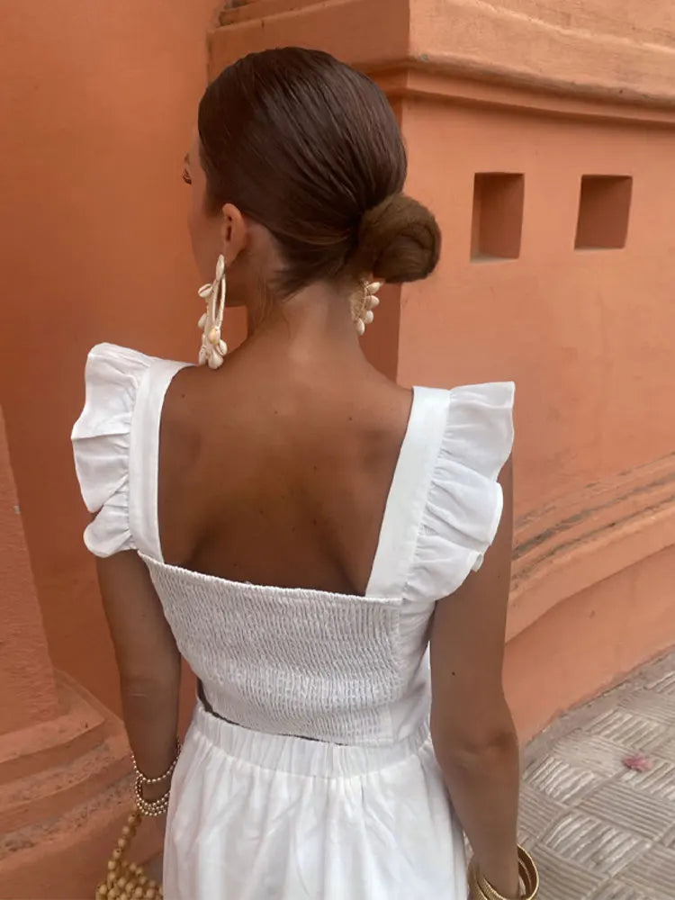 Well Tailored Garment with a Graceful Silhouette