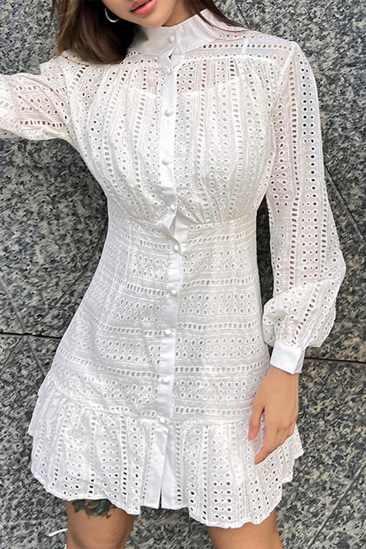 Effortlessly Elegant Dress with a Timeless Design