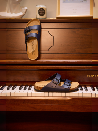 Effortlessly Elegant Garment with a Timeless Design