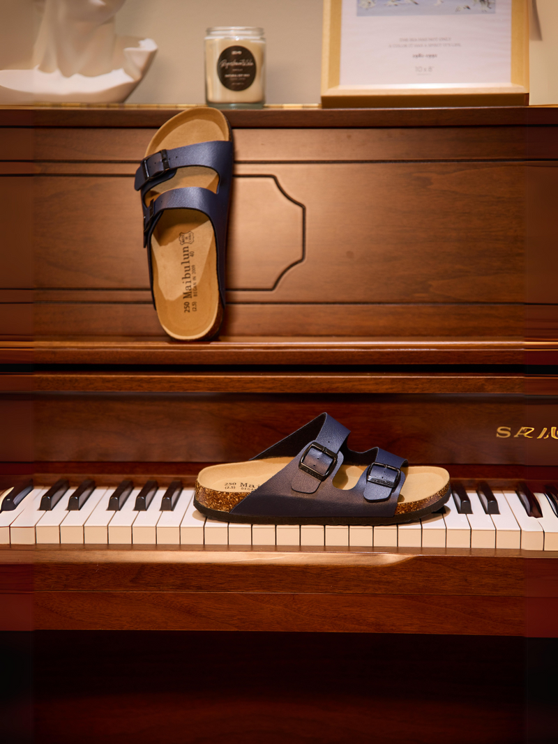 Effortlessly Elegant Garment with a Timeless Design