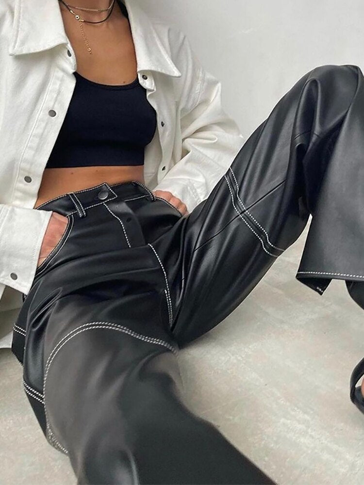 Effortlessly Elegant Trousers with a Timeless Design