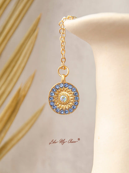 Effortlessly Elegant Garment with a Timeless Design
