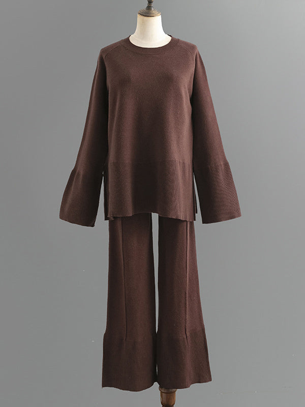 Classic Vintage Sweater with a Flattering Fit